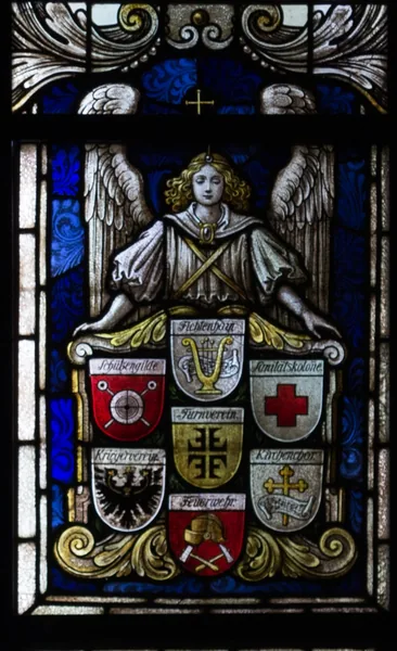 Fensterbild: Vereine und Wappen