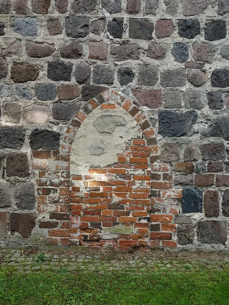 Vermauertes Südportal